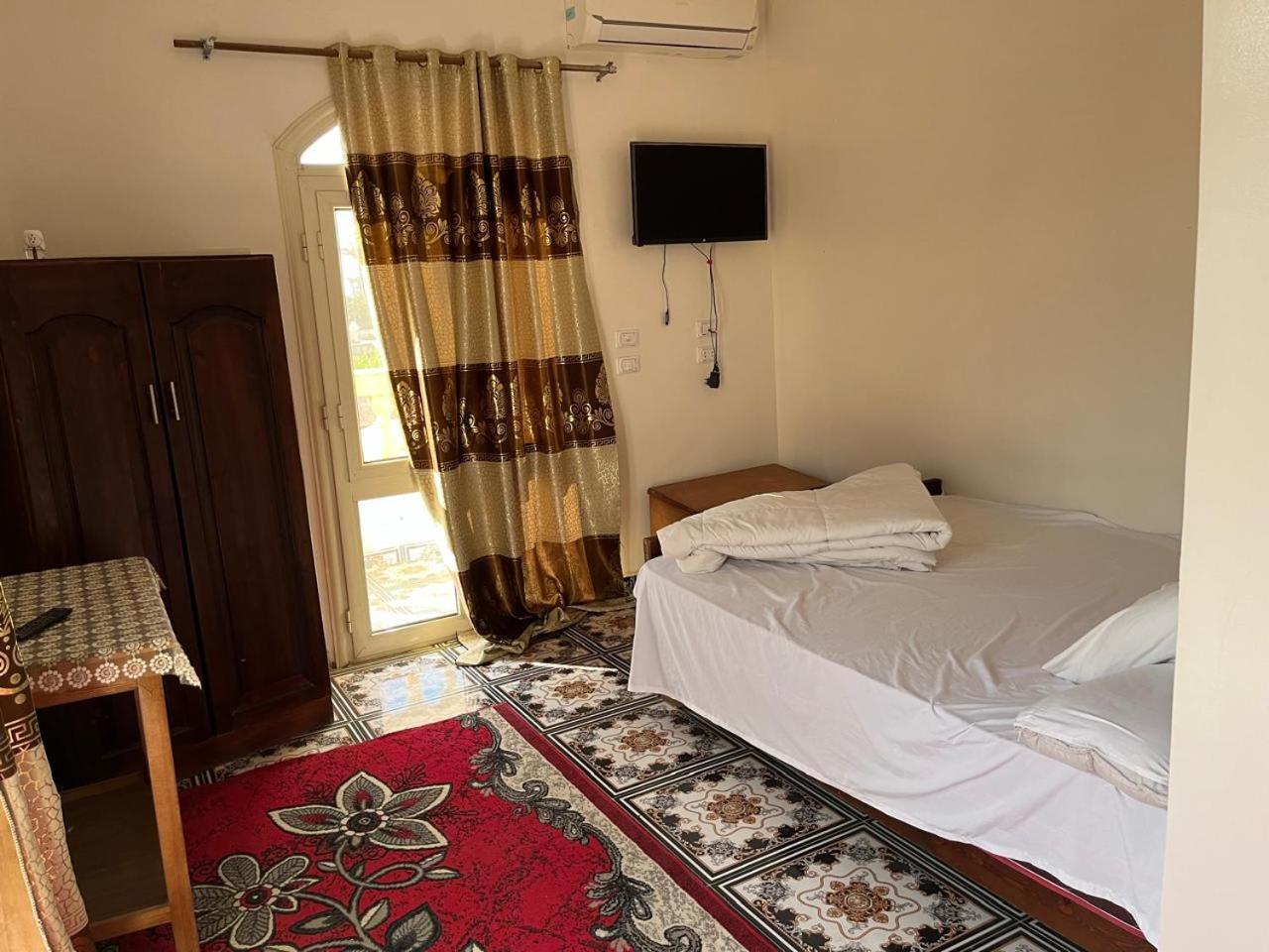 Sunset Guesthouse Abusir Cairo Exterior photo