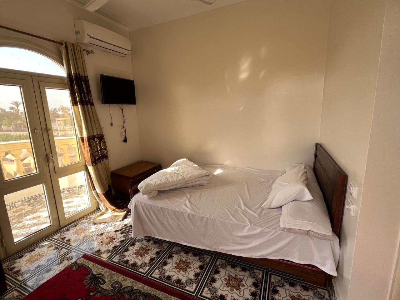 Sunset Guesthouse Abusir Cairo Exterior photo