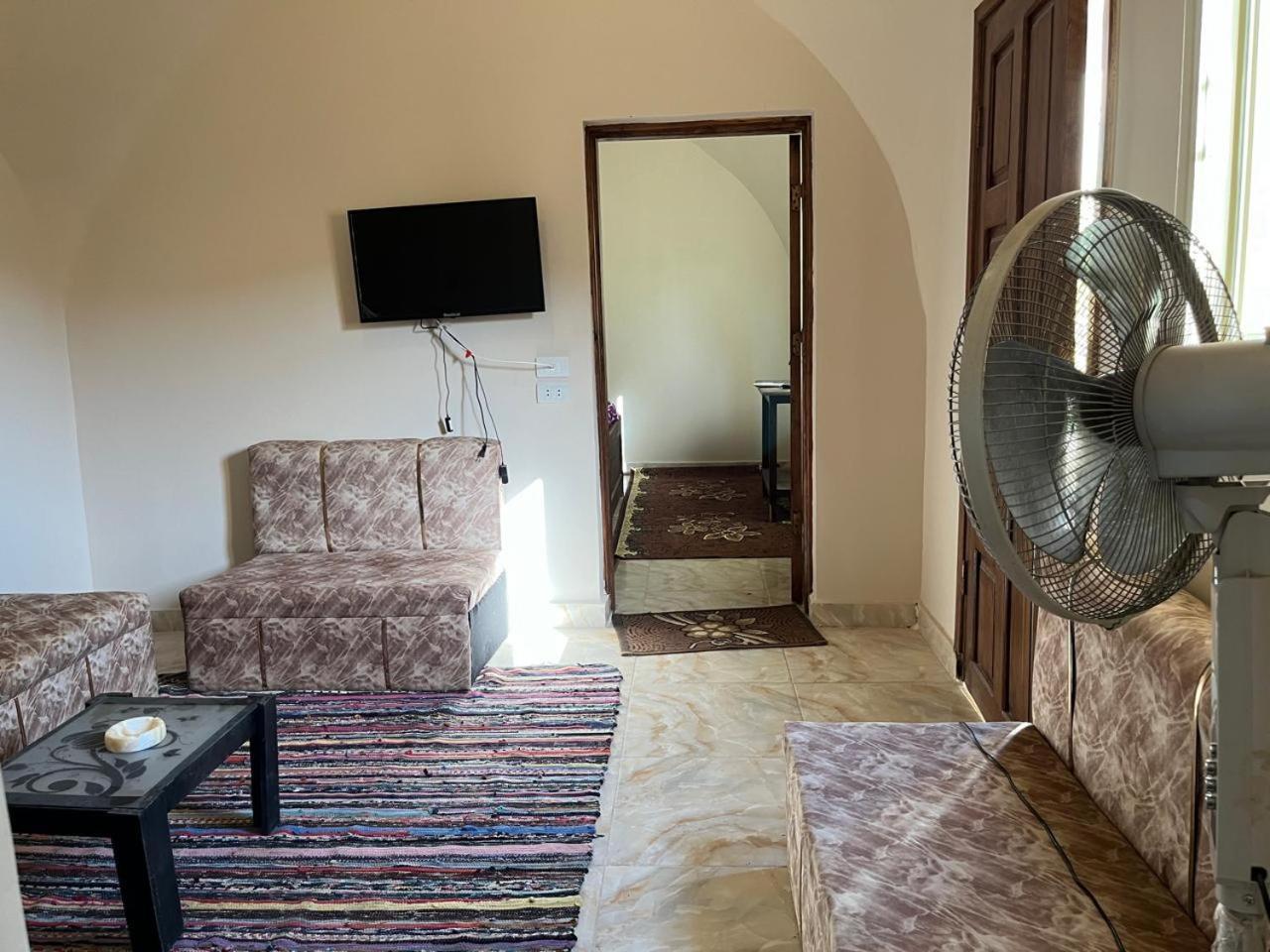 Sunset Guesthouse Abusir Cairo Exterior photo