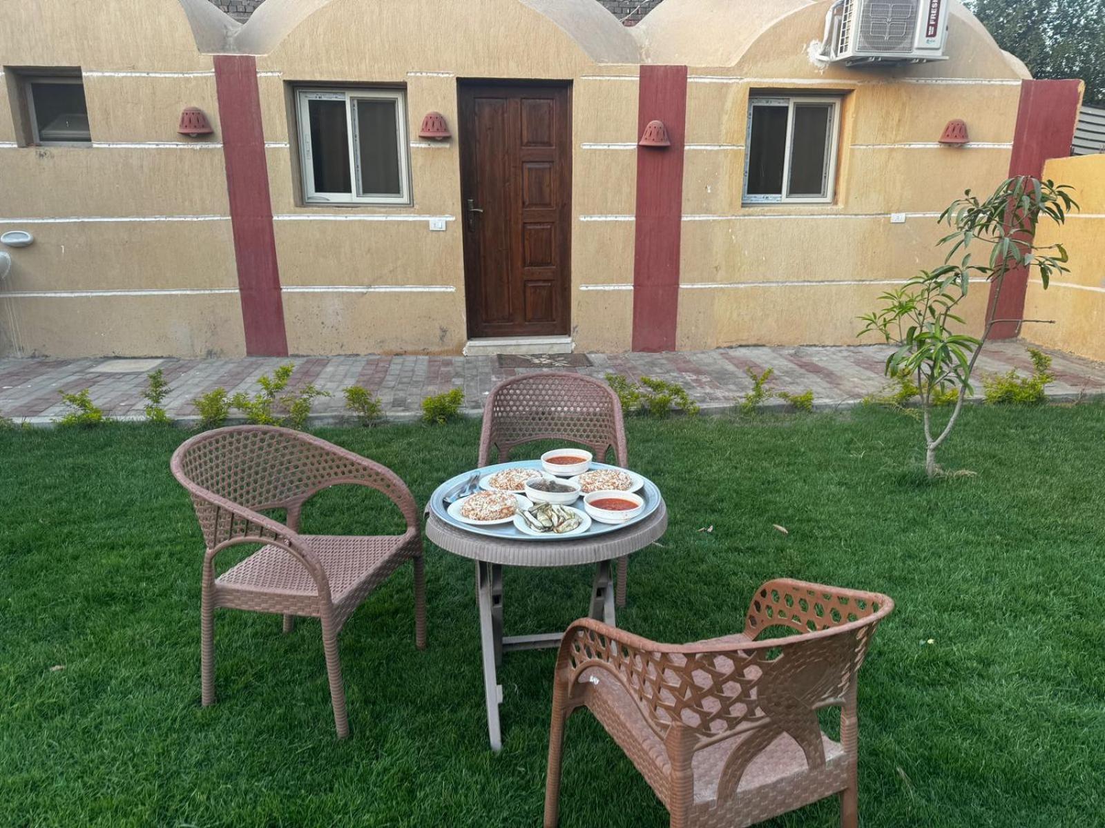 Sunset Guesthouse Abusir Cairo Exterior photo